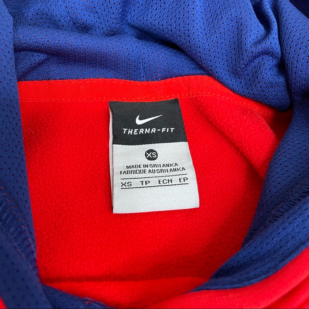 Nike Therma-FIT Pullover Graphic Hooded Sweatshirt - Picture 14 of 17